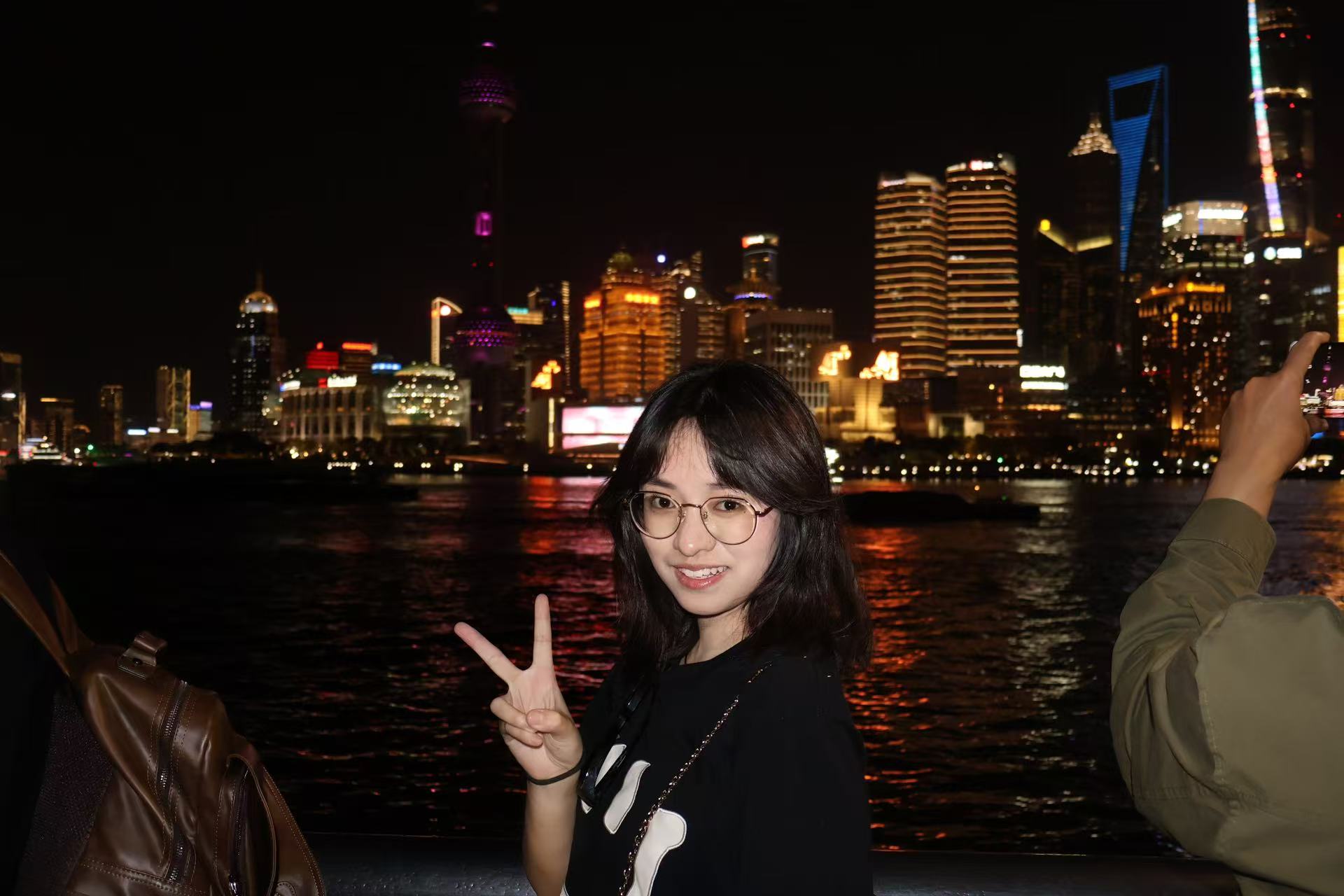 周涵莹肖像